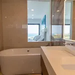 Barthelemy, Ericeira Luxury וילה
