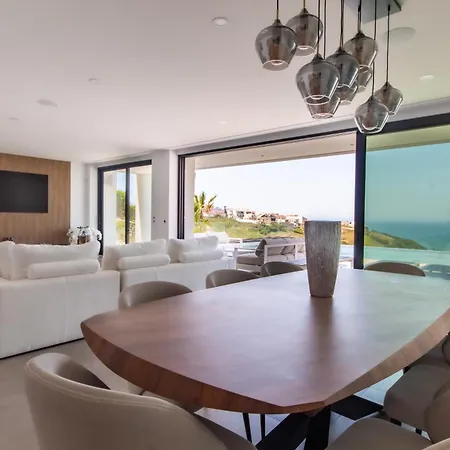 Barthelemy, Ericeira Luxury * Santo Isidoro