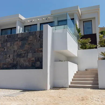 Barthelemy, Ericeira Luxury Santo Isidoro