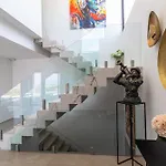Villa Barthelemy, Ericeira Luxury *