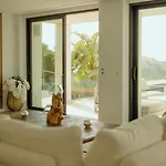Barthelemy, Ericeira Luxury Villa *