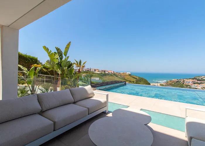 Barthelemy, Ericeira Luxury וילה