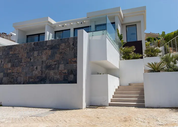 Barthelemy, Ericeira Luxury Santo Isidoro