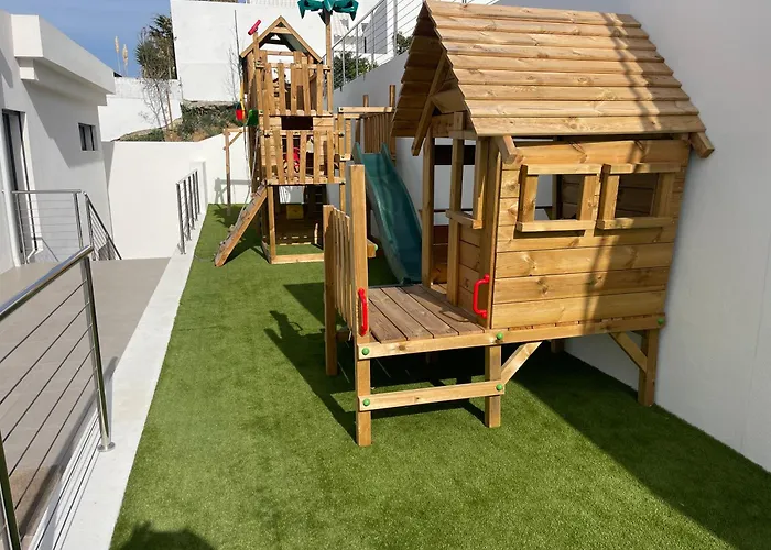 Barthelemy, Ericeira Luxury * Santo Isidoro